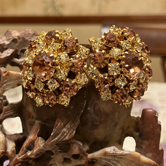 AMBER CRYSTAL AND CLEAR CRYSTAL CLIP EARRINGS - Picture 3 of 8